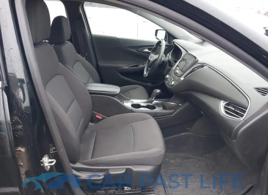 1G1ZD5ST4JF107768# 5