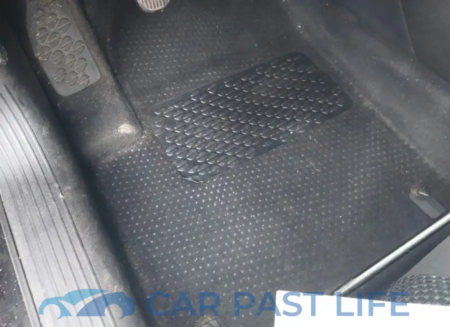 1C3CDFFA8GD820595# 17