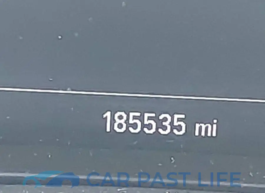 1G1ZC5ST6GF301374# 12