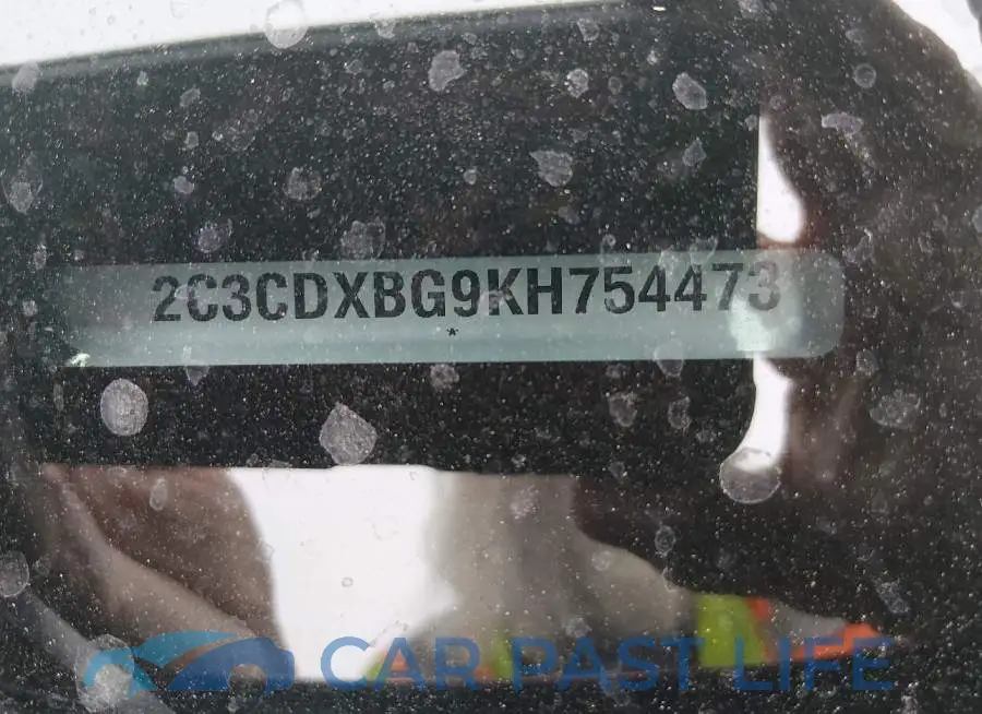 2C3CDXBG9KH754473# 9