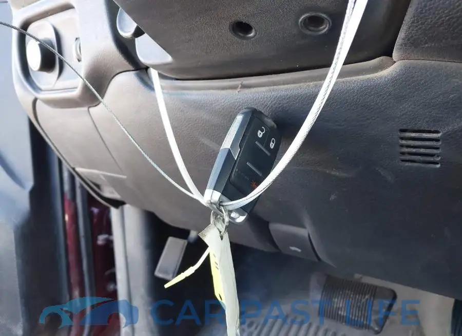 3C7WRKEL6NG359809# 11