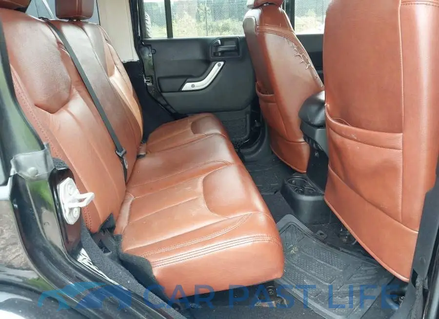 1C4BJWEG9GL136764# 8
