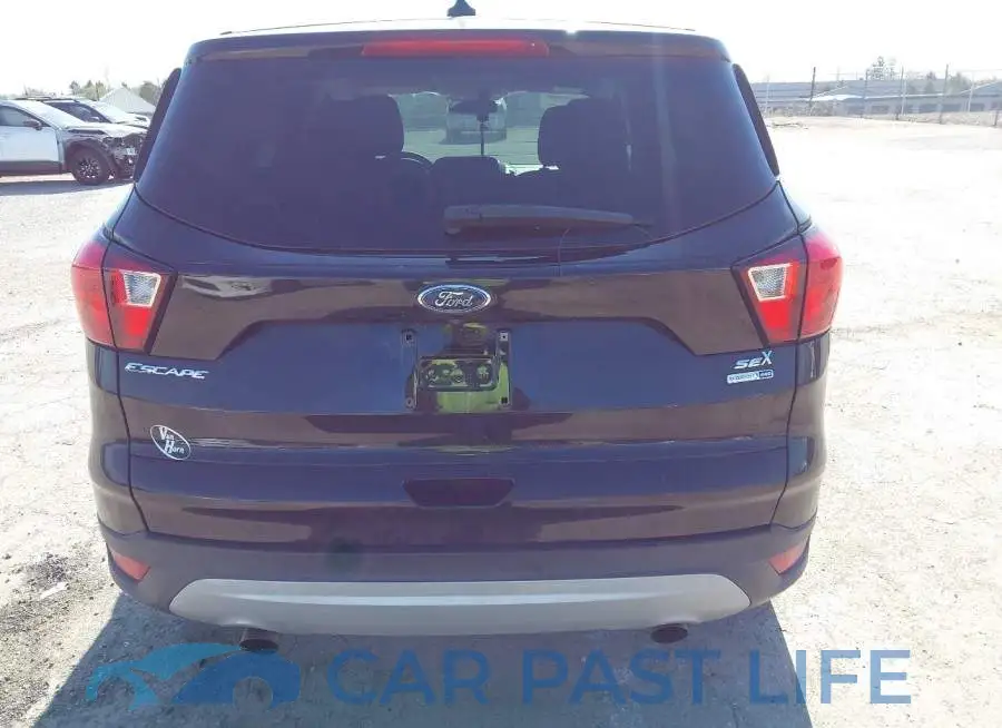 1FMCU9GD8KUB18464# 16