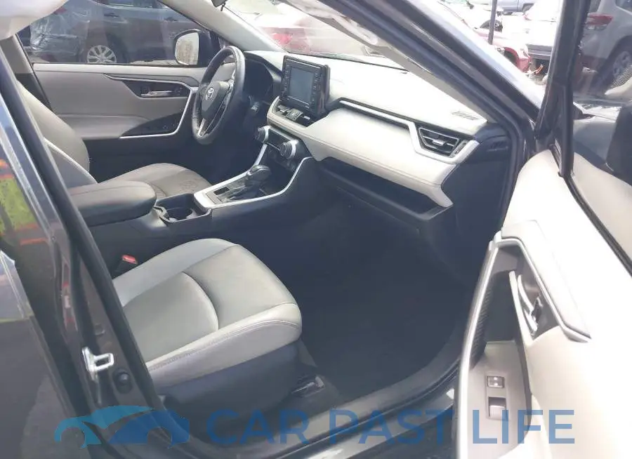 2T3A1RFV4LW100966# 17