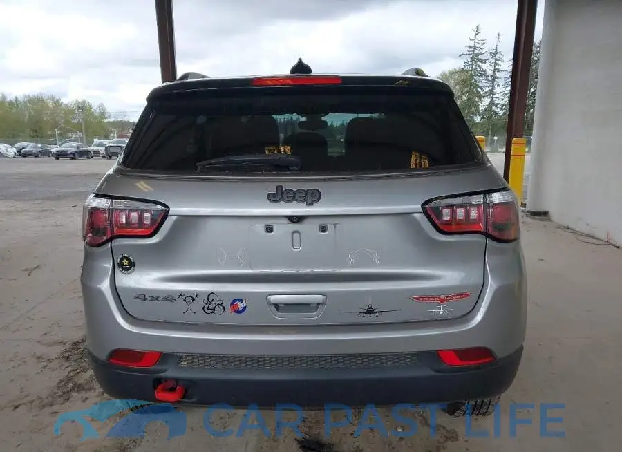 3C4NJDDB8LT151598# 16