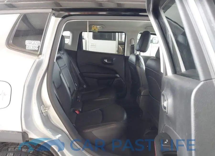 3C4NJDDB8LT151598# 8