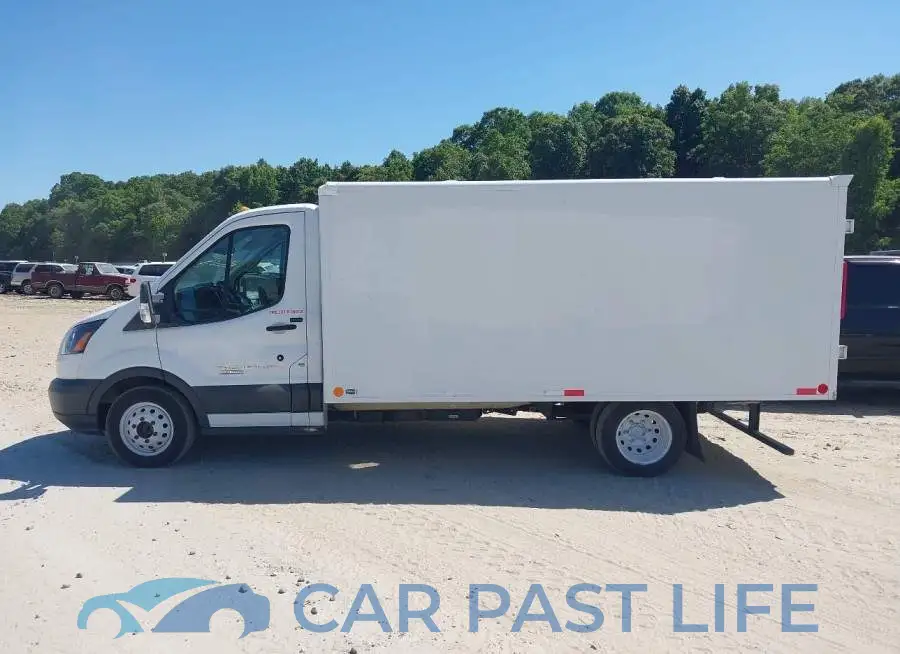 1FDBF8ZV7JKB34848# 14