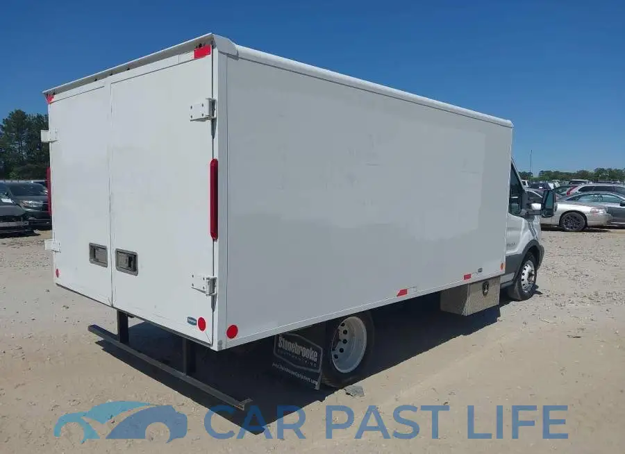 1FDBF8ZV7JKB34848# 4