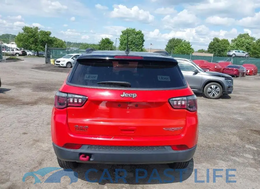 3C4NJDDB8JT163067# 17