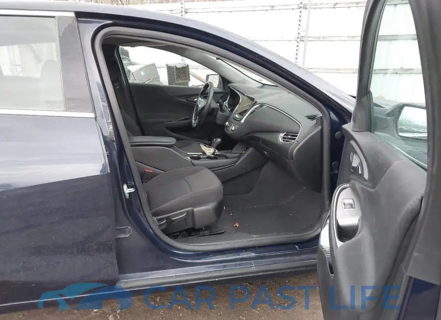 1G1ZD5ST1JF165613# 5