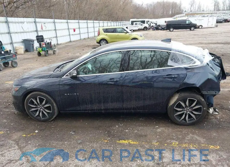 1G1ZD5ST1JF165613# 14