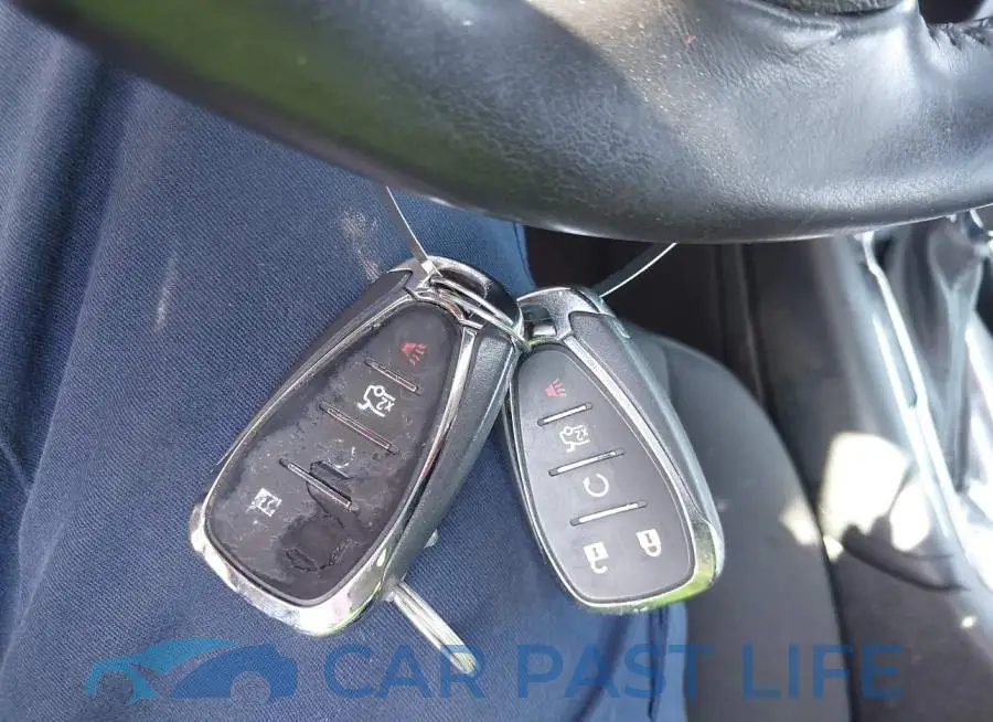 1G1ZD5ST1JF165613# 11