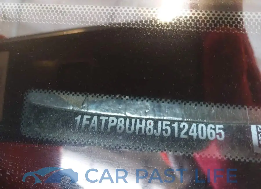 1FATP8UH8J5124065# 9