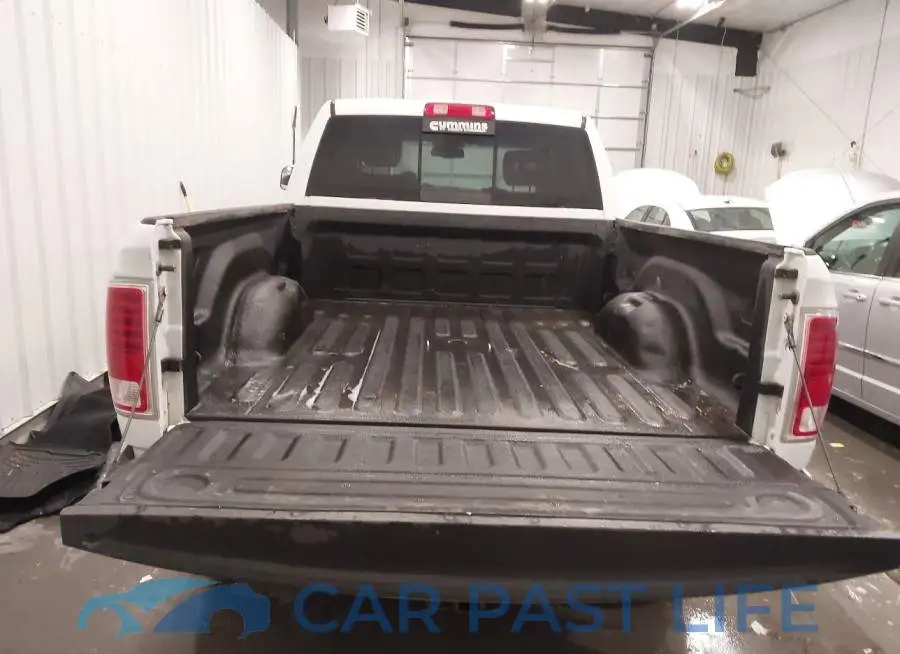 3C6UR5FL2JG224204# 17