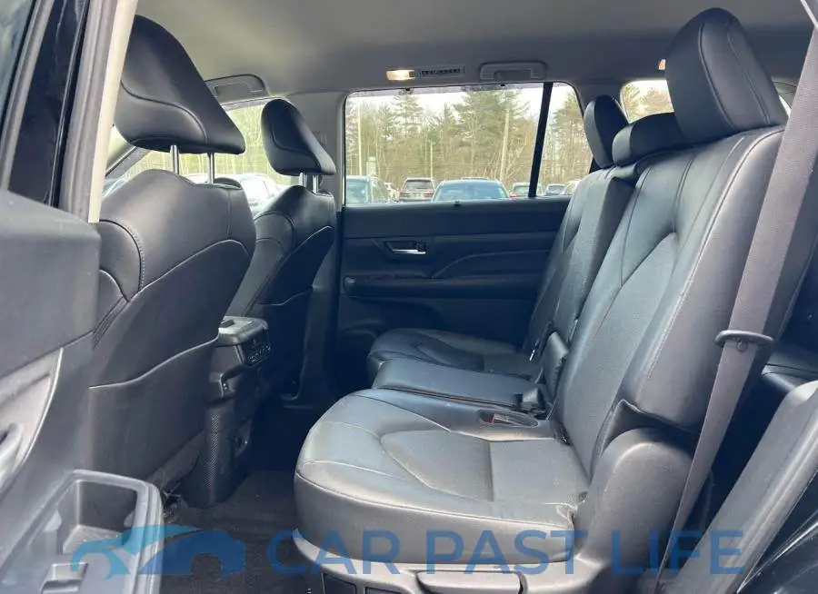 5TDACAB5XRS005369# 8