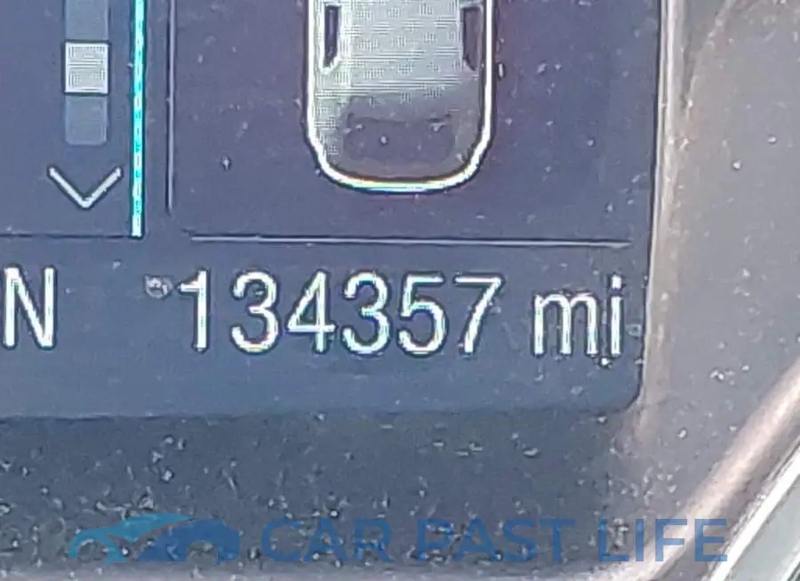 1FMCU0GX8GUC01695# 16