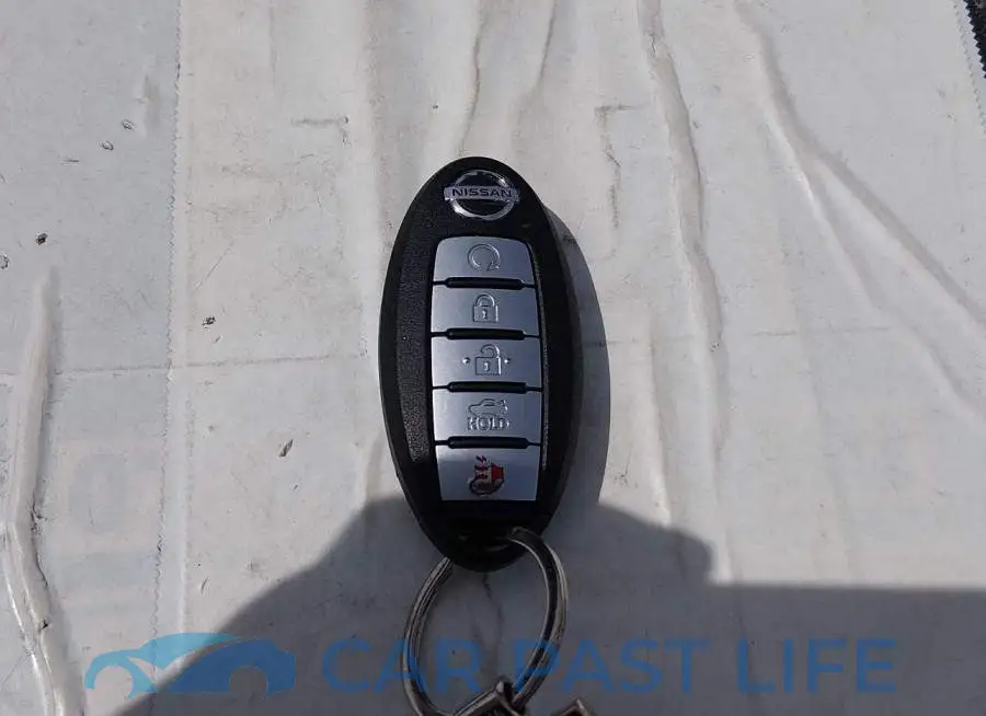 3N1AB8CV6MY299299# 11