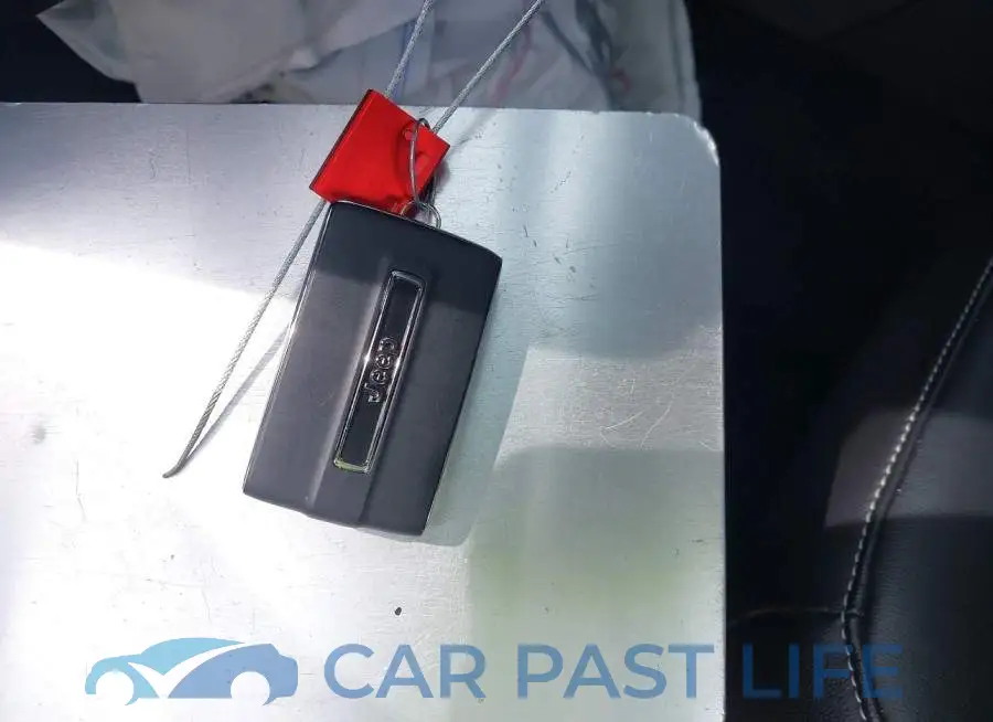 1C4RJKBR4T8553638# 11