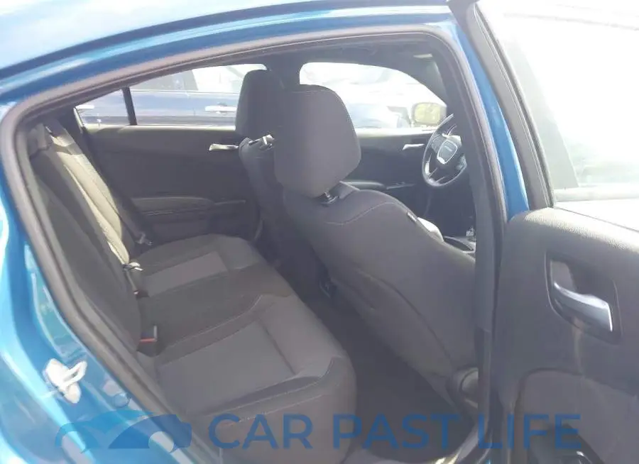 2C3CDXBG7NH240108# 8