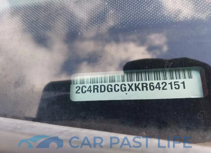 2C4RDGCGXKR642151# 17
