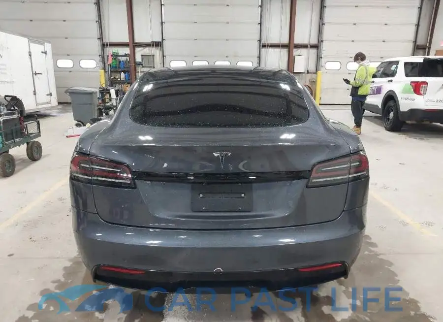 5YJSA1E57NF489831# 16