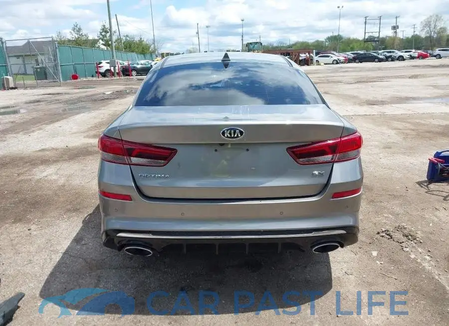 5XXGU4L16KG305910# 17