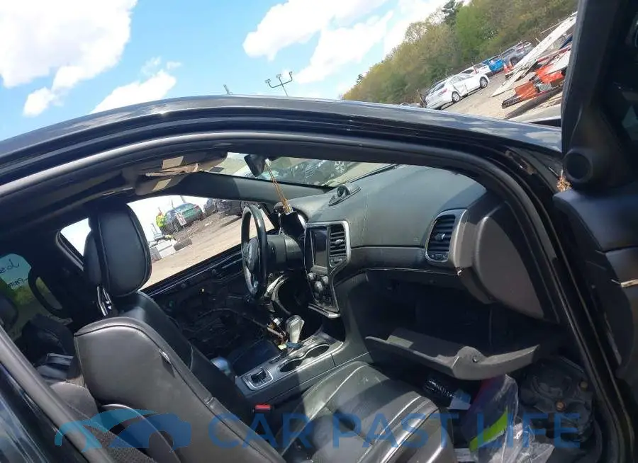 1C4RJFCG5JC119498# 5