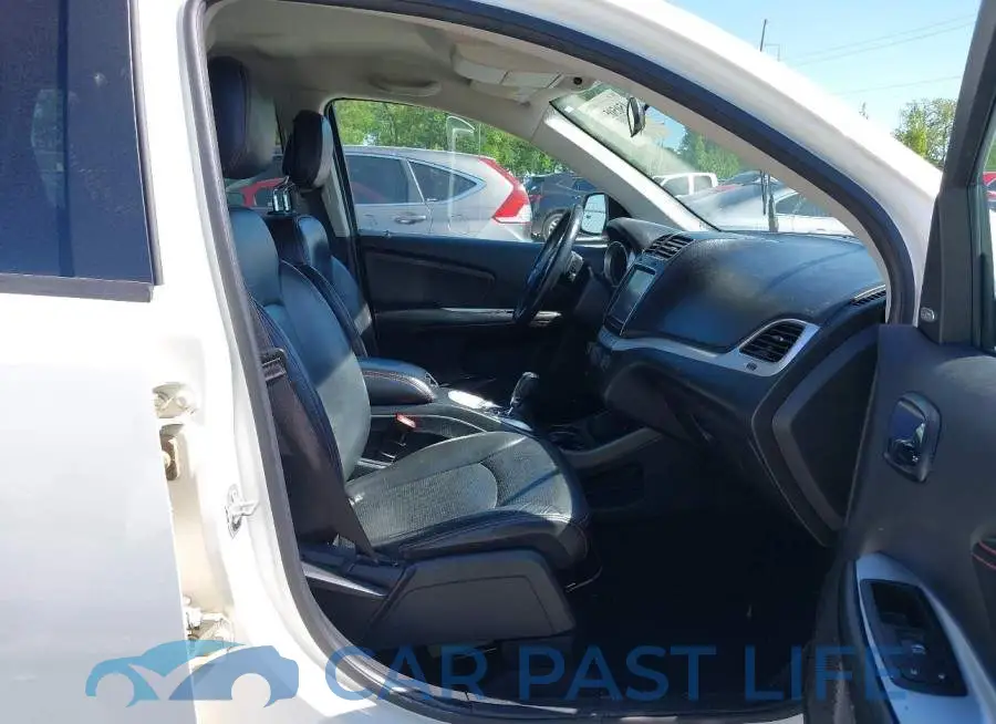 3C4PDCEG9JT379918# 5