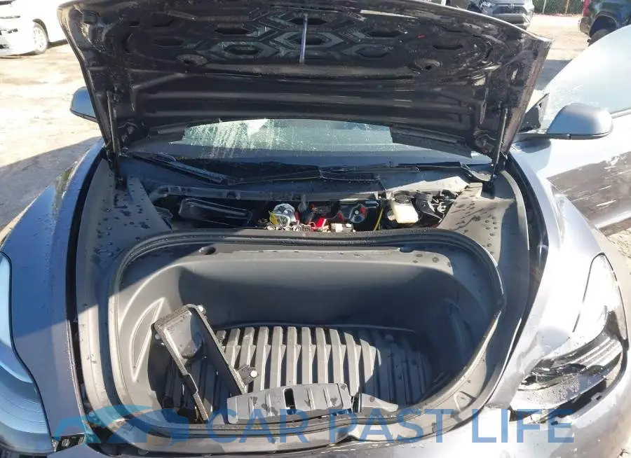 5YJ3E1EA2PF651437# 10