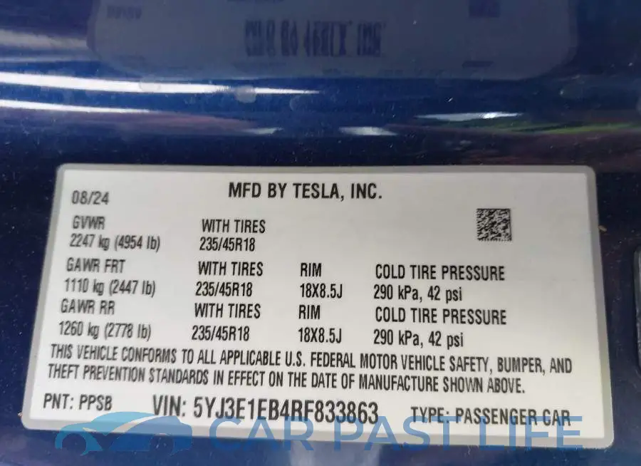 5YJ3E1EB4RF833863# 9