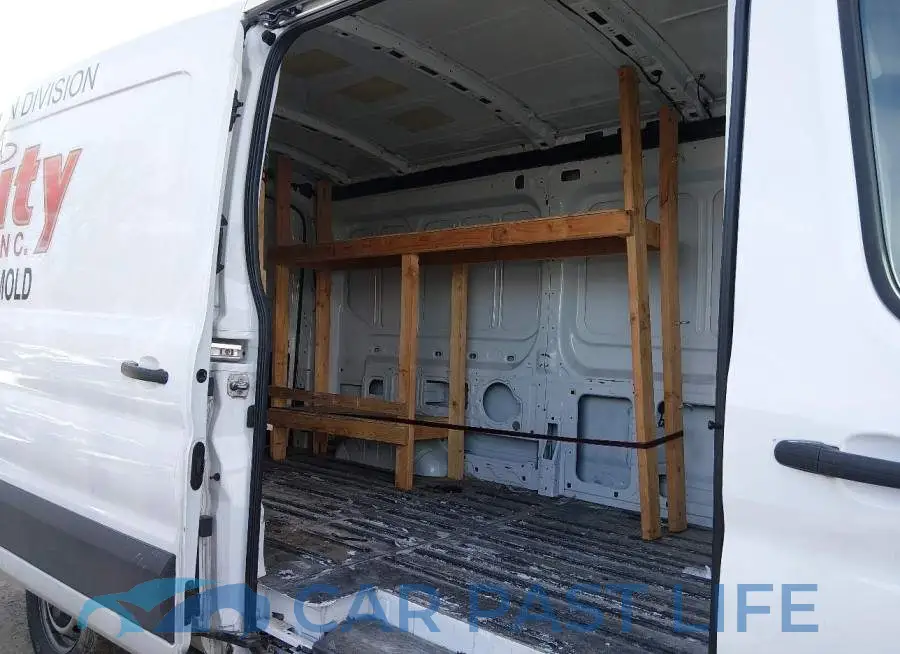 1FTBR1CG3PKB69215# 8