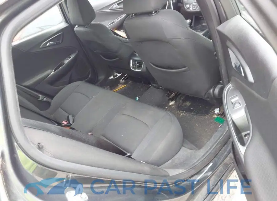 1G1ZD5ST1JF124382# 8