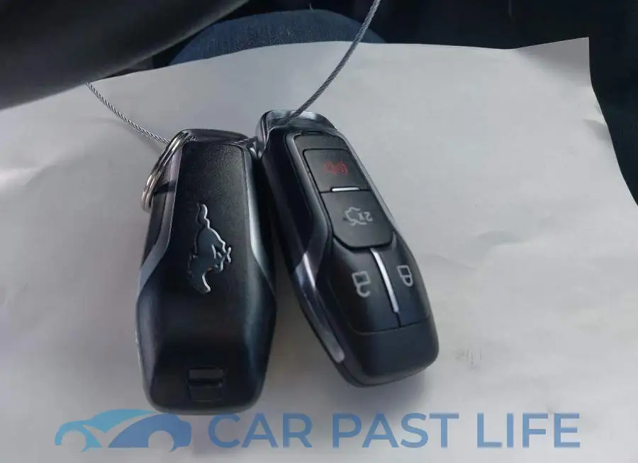 1FA6P8CFXG5323608# 11