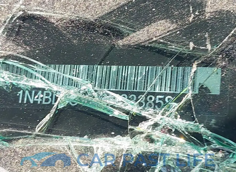 1N4BL4CV2SN333858# 18