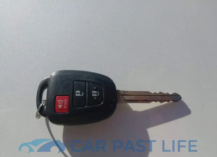 5TFUY5F17KX840889# 11