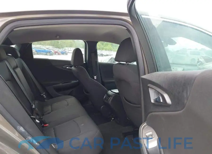 1G1ZD5ST4LF119616# 8