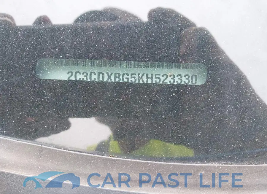 2C3CDXBG5KH523330# 9