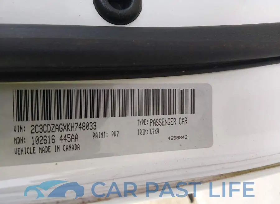 2C3CDZAGXKH748033# 9