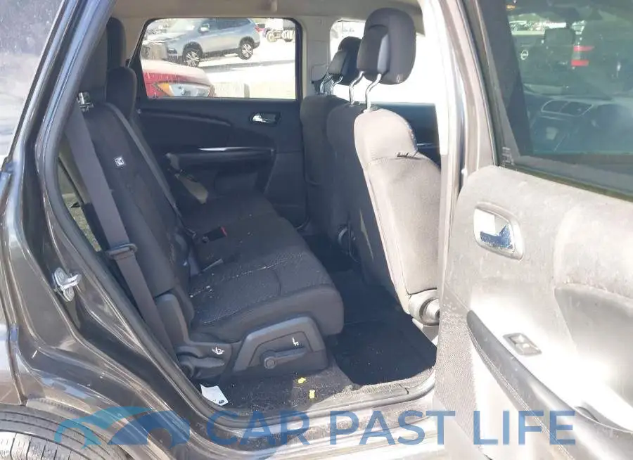 3C4PDCAB1GT105387# 8