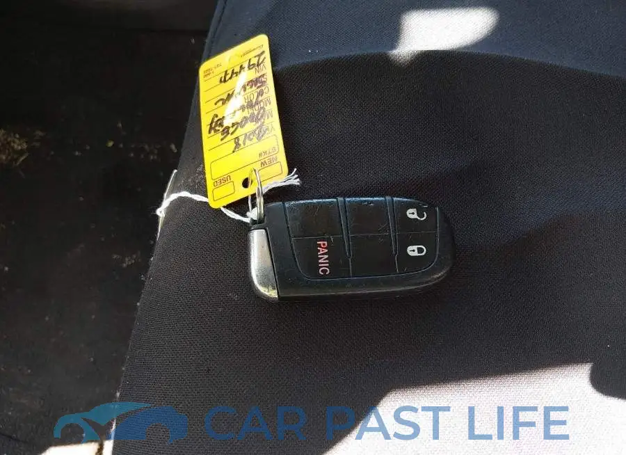 3C4PDCAB3JT294471# 11