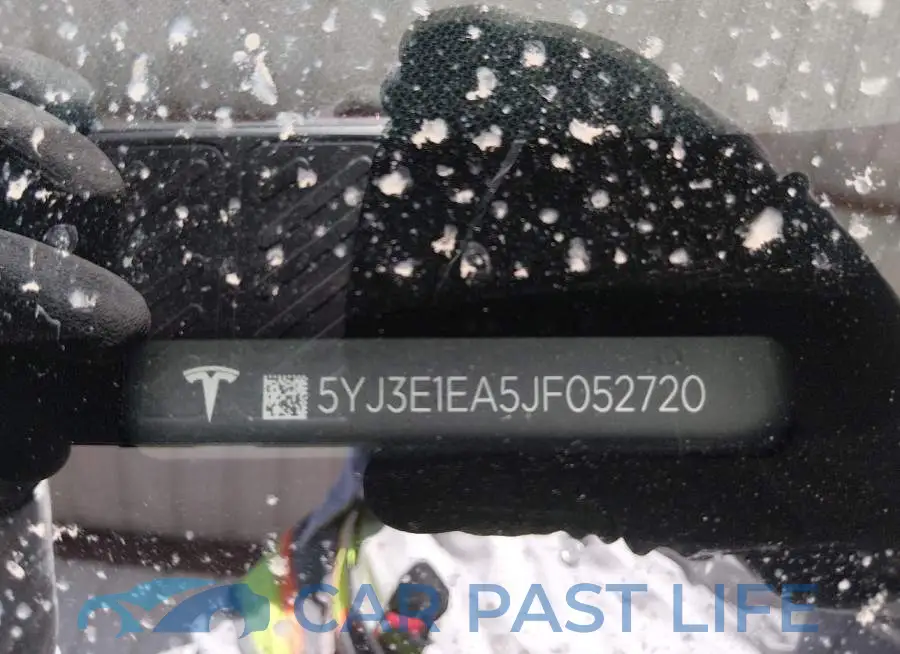 5YJ3E1EA5JF052720# 9