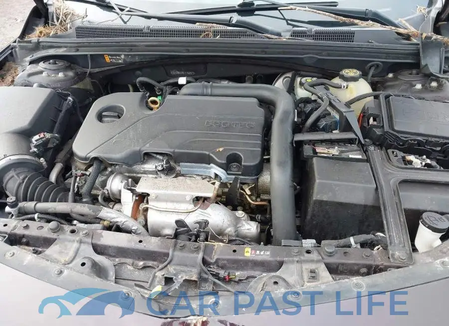 1G1ZB5ST4LF152072# 10