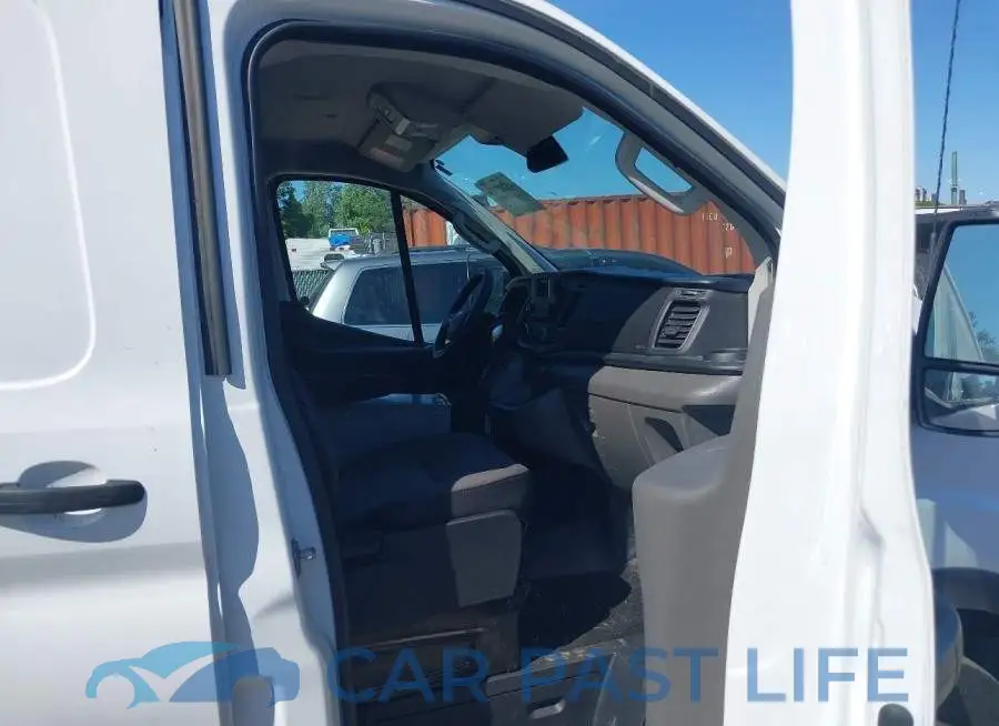 1FTBR1Y88RKB90565# 5
