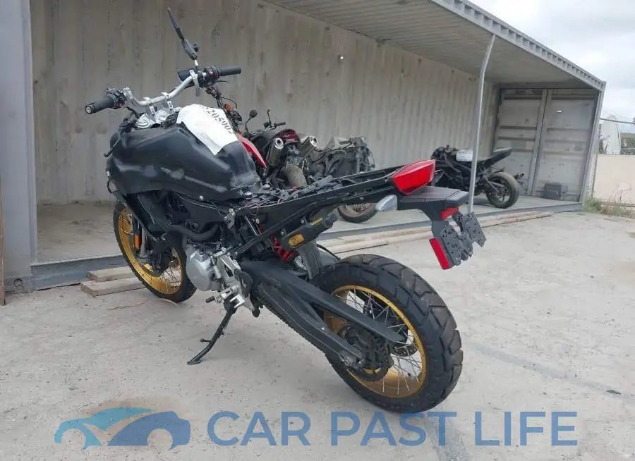 WB10K030XKZ800399# 3