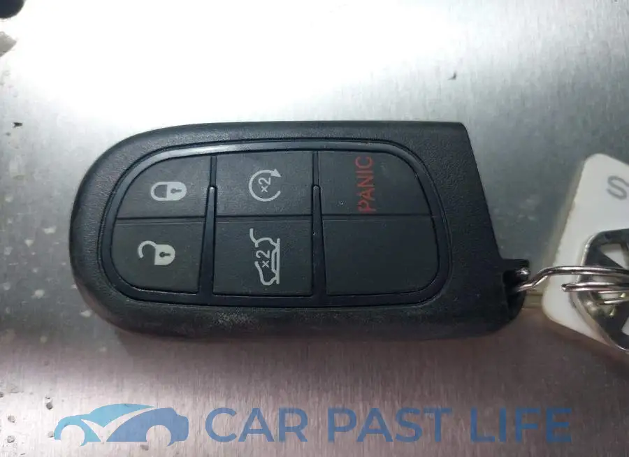 1C4PJMDX2KD351272# 11