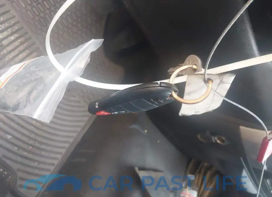 3C7WRMDL0GG275405# 10