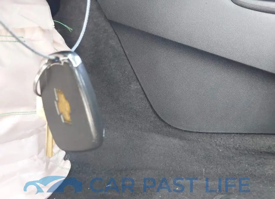 1G1ZD5ST5JF156672# 11