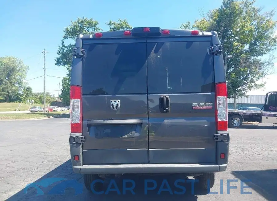 3C6TRVAG1JE143194# 13