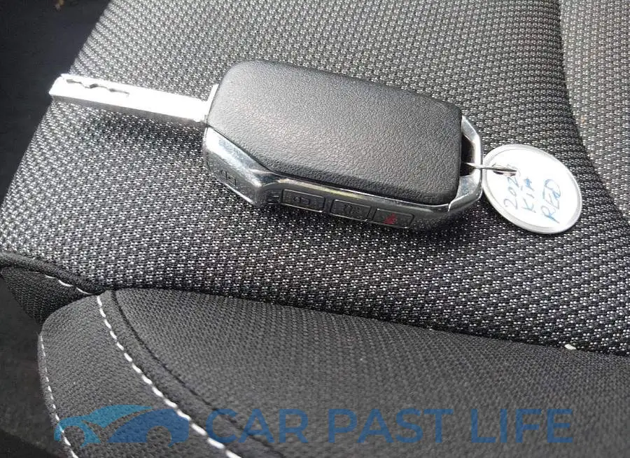 3KPF24AD1PE624727# 11