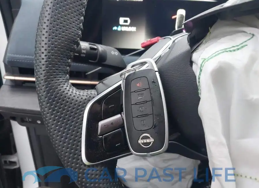 JN1DF0CD2RM738728# 11